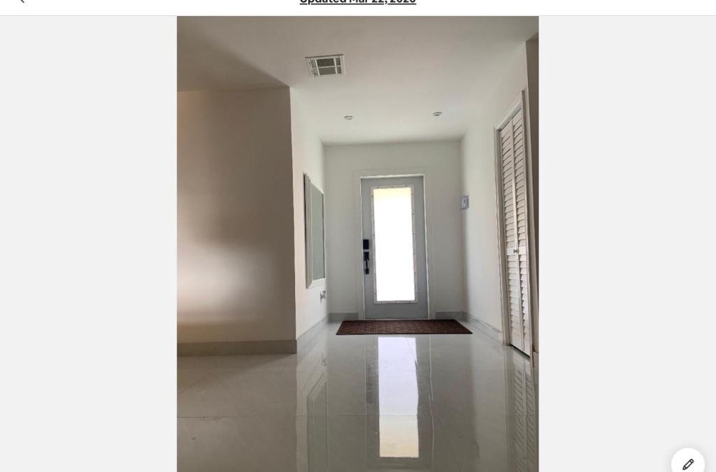 Sandalfoot Cove House | room & private bathroom