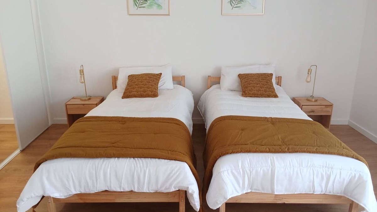 Coimbra Apartment | Room 'Quarto 1 Piso Superior - Quinta Df' with Mountain View, Wi-Fi and Air Conditioning