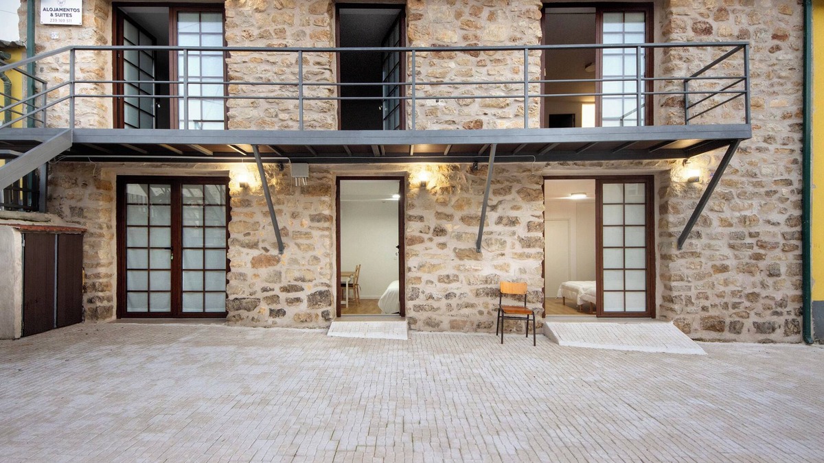 Coimbra Apartment | Room 'Quarto 3 Rc - Quinta Df' with Mountain View, Wi-Fi and Air Conditioning