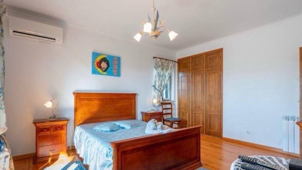 Vilar da Mo House | Room 'Quarto Água' with Mountain View, Wi-Fi and Air Conditioning