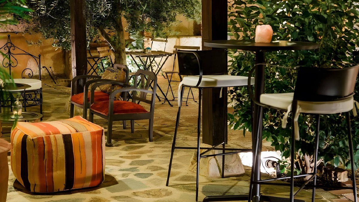 Castronuno House | Room 'Rosa' with Shared Garden and Wi-Fi