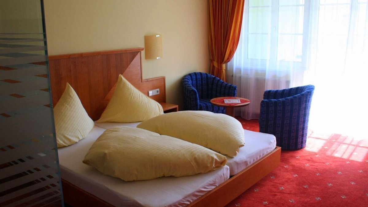 Radstadt House | Room "Rossbrand" type A - short stay BB - Hotel Post