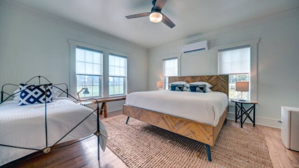 Warrenton Apartment | Room Seven - Farmstead