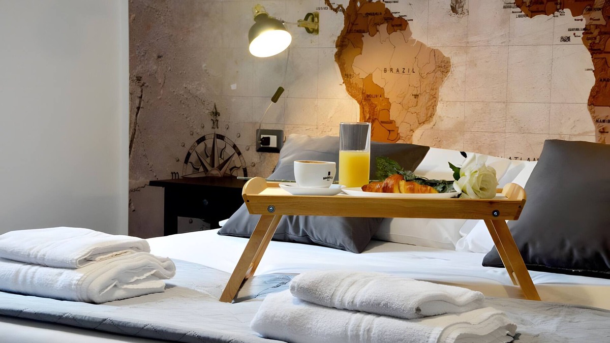 Viggiu Apartment | Room 'Stanza 3' with Shared Garden, Wi-Fi and Air Conditioning
