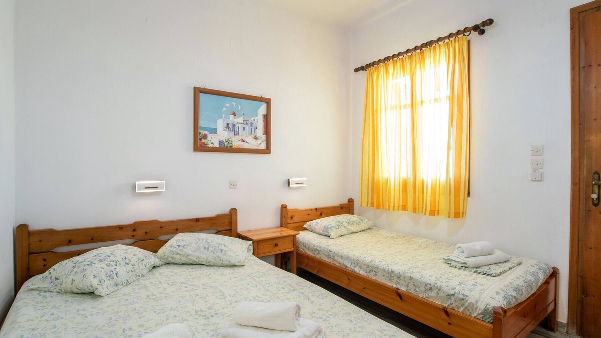 Logaras Apartment | Room 'Studio 3' with Mountain View, Wi-Fi and Air Conditioning