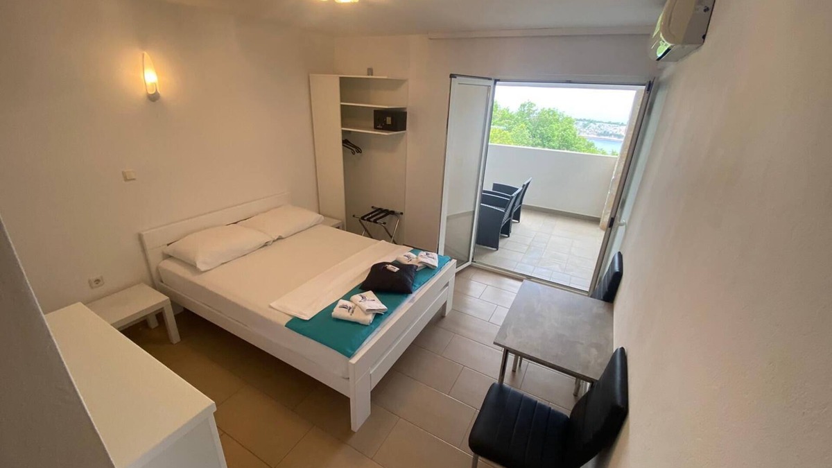 Municipality of Omisalj House | Room-studio Melissa With Terrace and sea