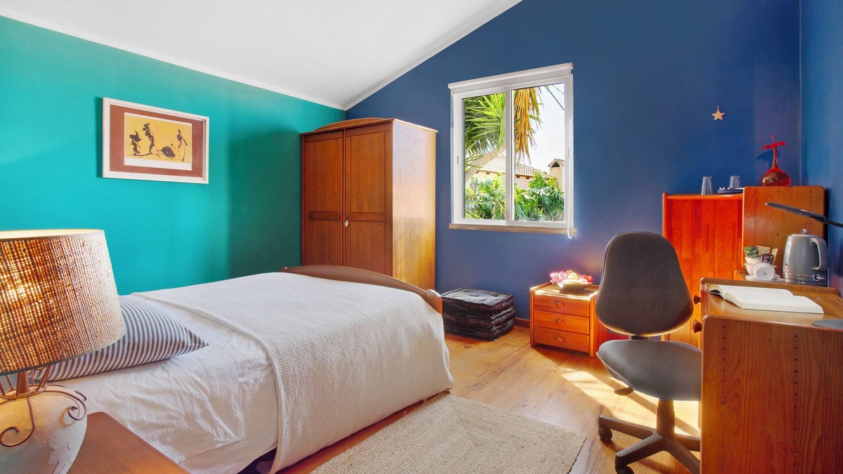 Jardim do Mar Apartment | Room 'Suite Bela Vigia 3' with Shared Pool, Shared Garden and Wi-Fi