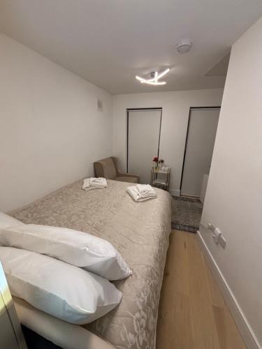 Ahascragh House | Room to rent in modern house,Central location