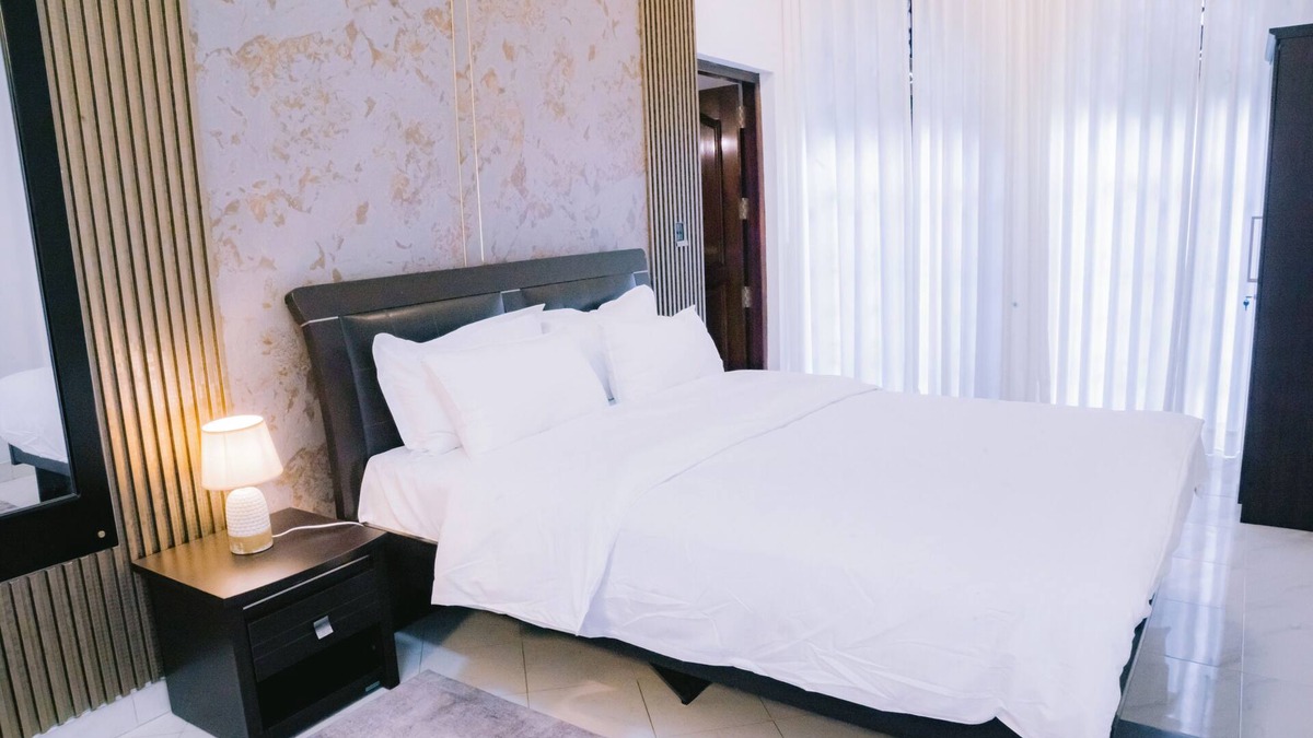 Katana Villa | Room W/Garden View + Queen Size Bed