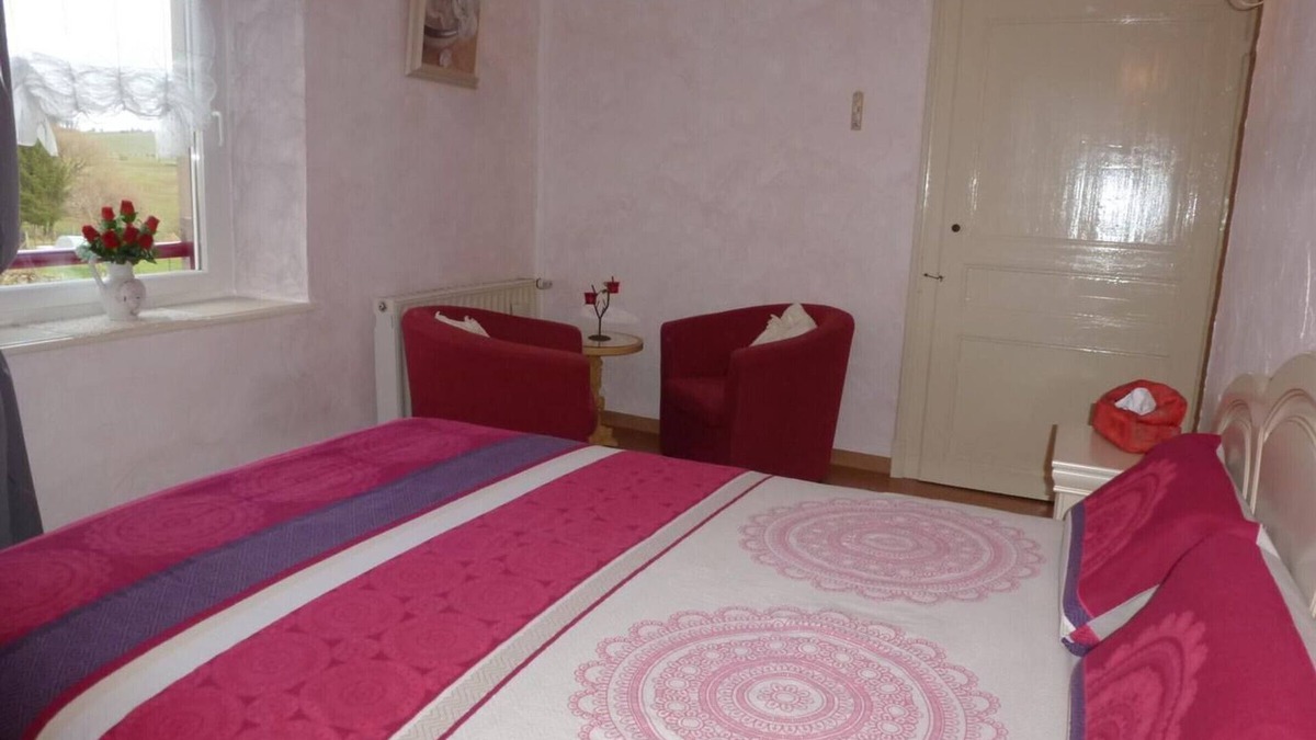 Villafans Bed & Breakfast | Room with garden, Wi-Fi, lounge, games