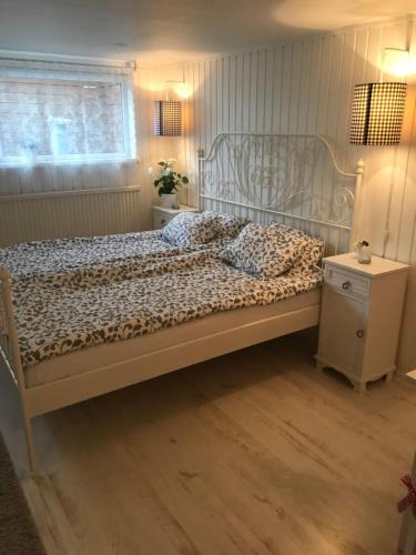 Orserum Apartment | Room with pentry, separate entrance, no cardpayment