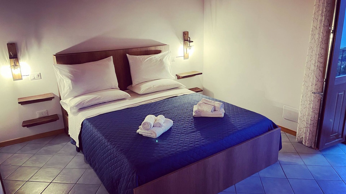Fiumefreddo Bruzio Bed & Breakfast | Room with sea view in the village of Fiumefreddo Bruzio