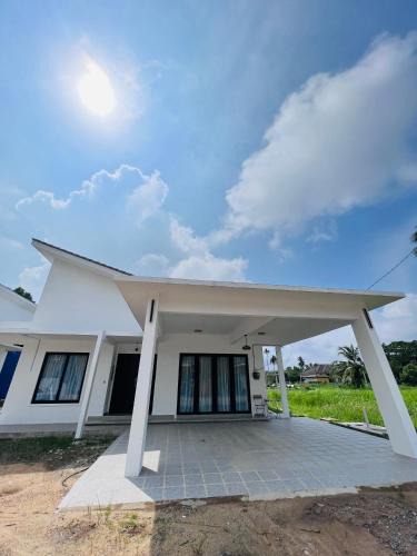 Dungun House | RoomAH Sura Jetty