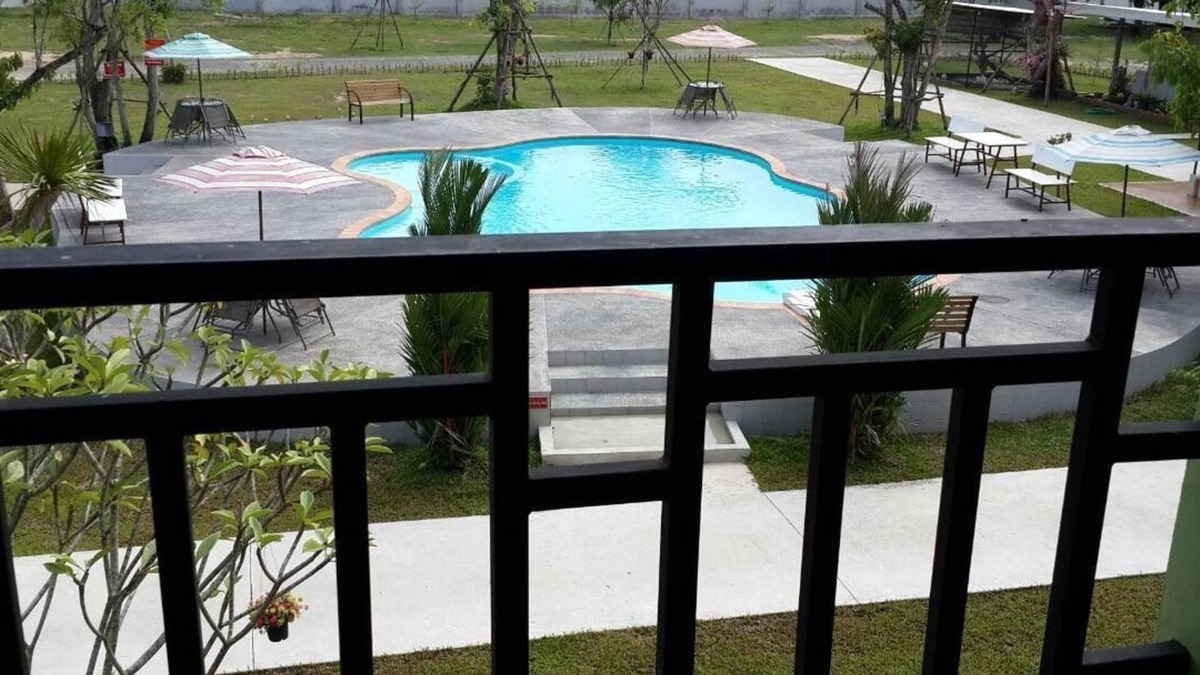 Phanat Nikhom Hotel | RoomQuest Chonburi Phanat Nikhom
