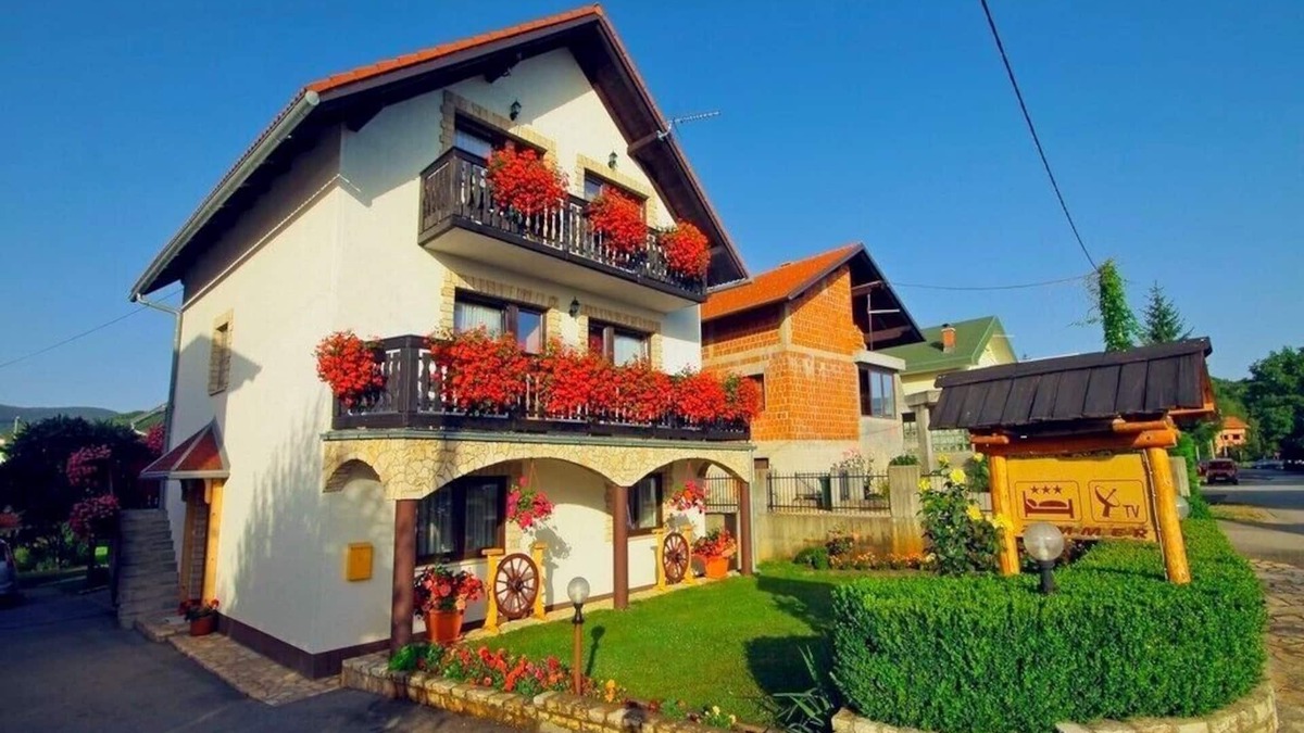 Grabovac Apartment | Rooms Ilija, (10767), Rakovica, Croatia
