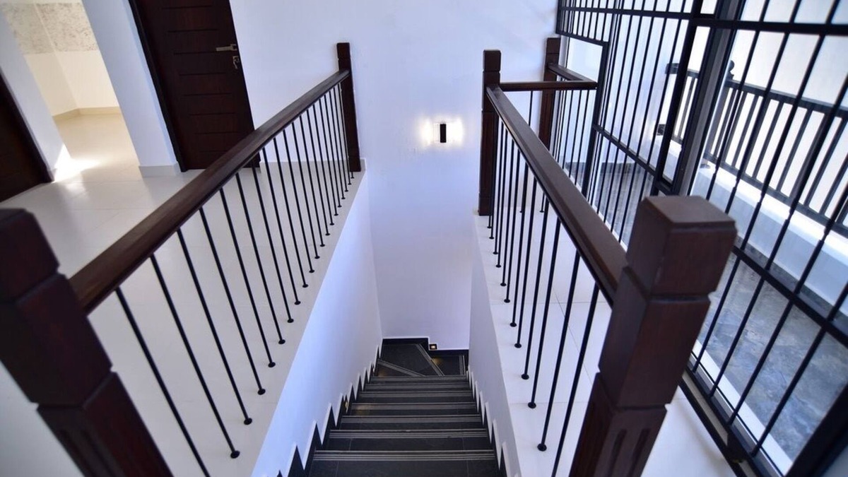 Seeduwa - Katunayake Apartment | Rooms in Apartment with AC in Katunayake - 8 bedrooms