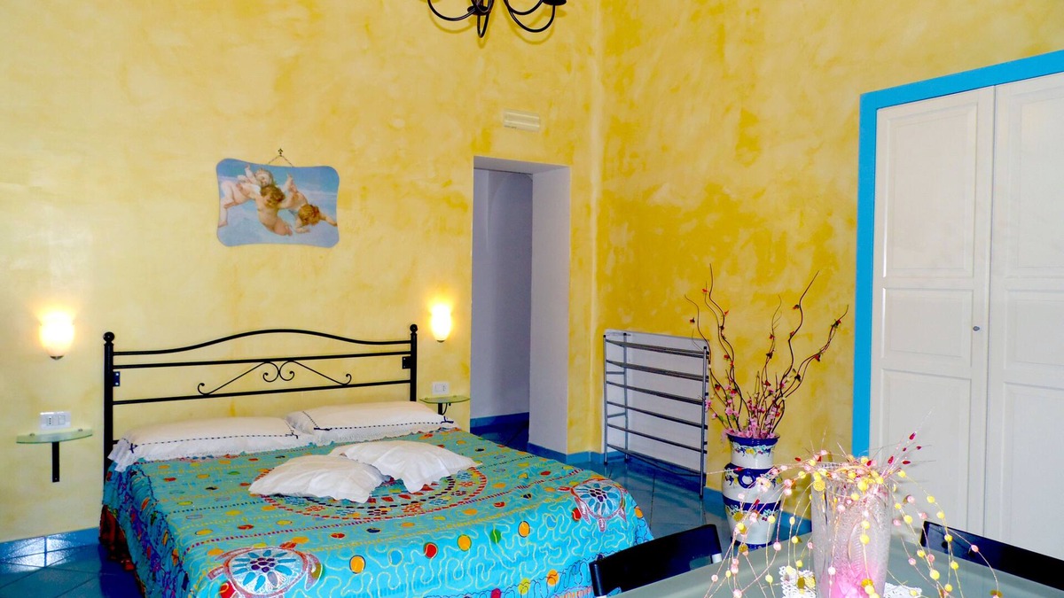 Raito House | Rooms on the Amalfi coast in bed and breakfast
