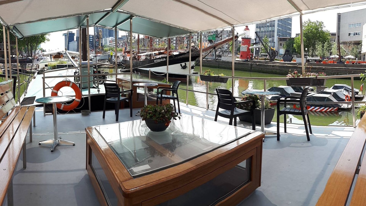 Stadsdriehoek Boat Rental | Rooms on Water
