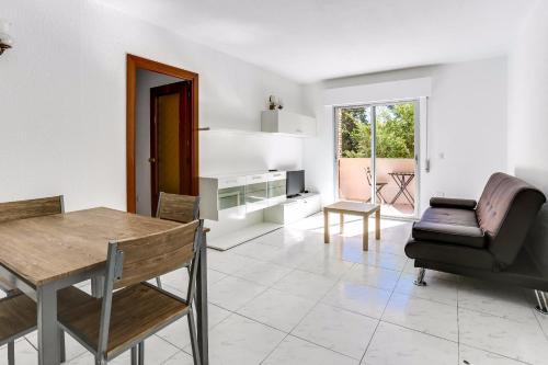 Alcala de Henares Apartment | Rooms Salomons by easyBNB