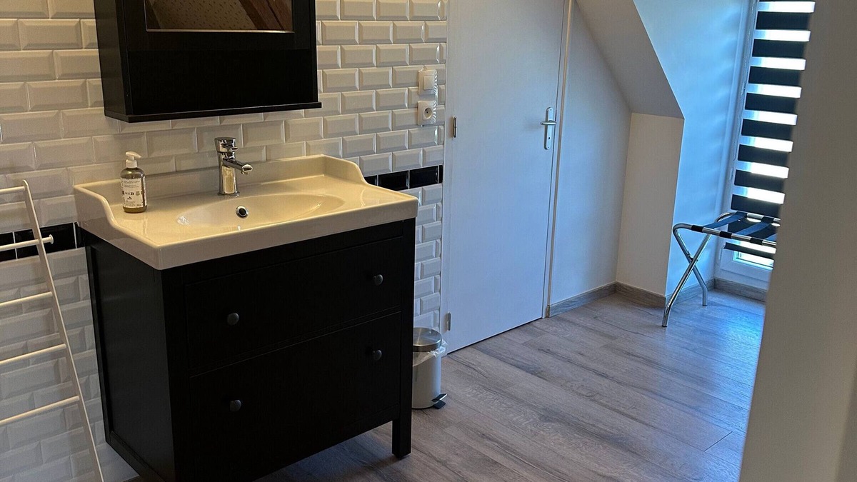 Fontguenand Bed & Breakfast | Rooms with breakfast and dining near Loire Castles