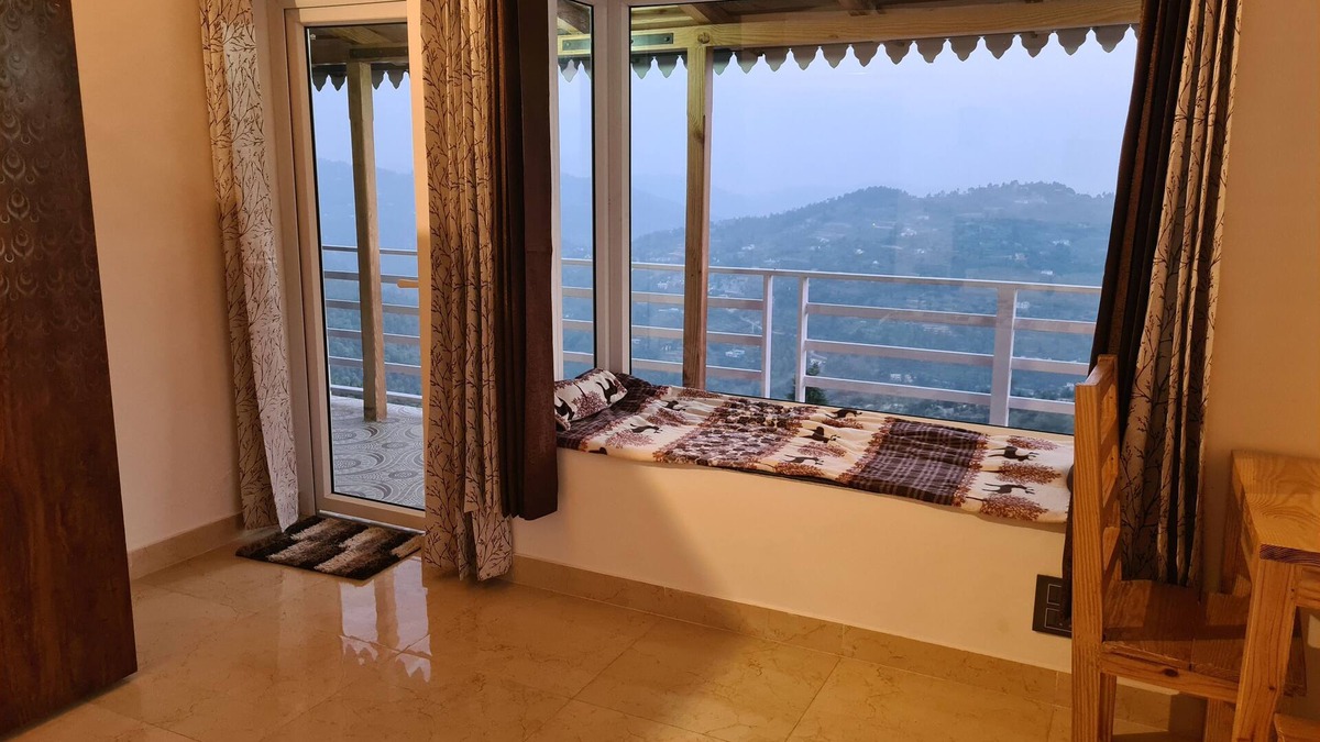 Kaul House | Rooms with Himalayan view at the height of 7050 feet