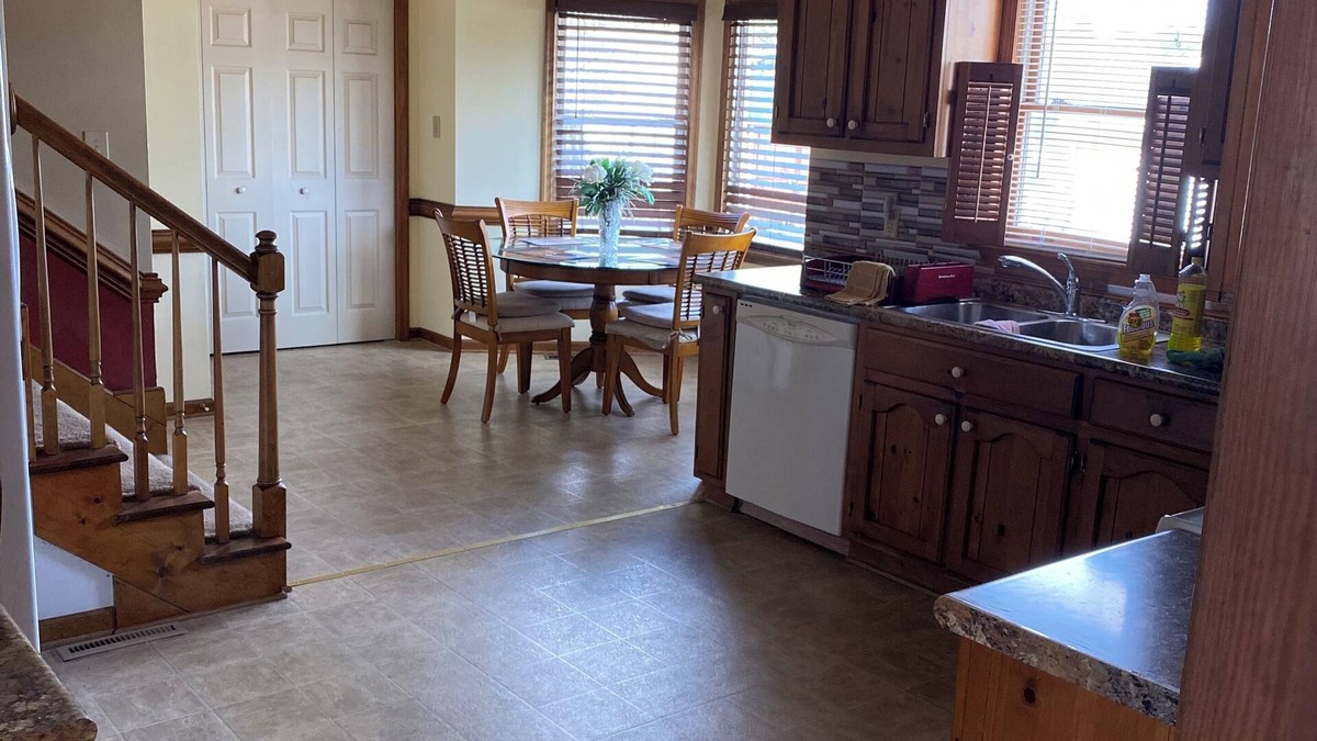 Chesapeake House | Roomy and Cozy 3-bedroom home in Chesapeake near everything.