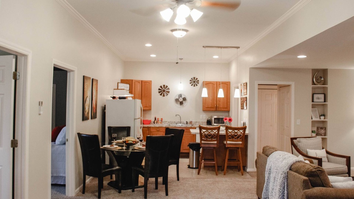 Floyd Apartment | Roomy Apt. Downtown Floyd; Golden Maple Homestays
