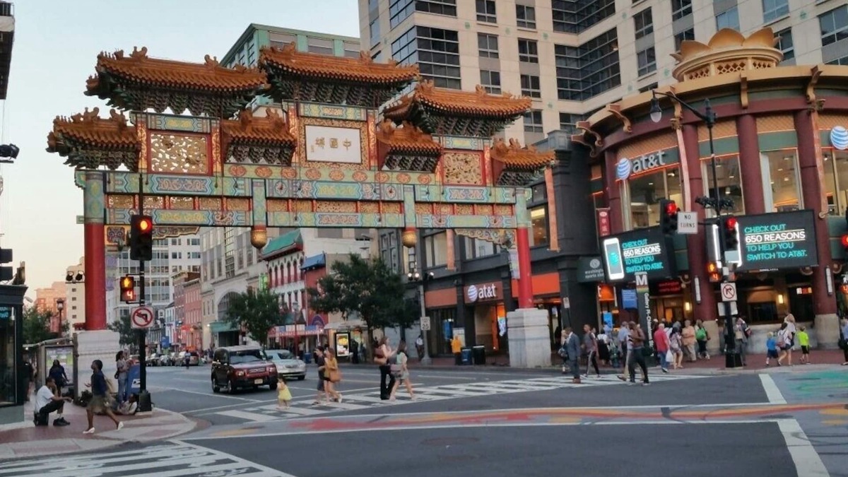Mount Vernon Square Apartment | Roomy Downtown TH Apt near tourist sites