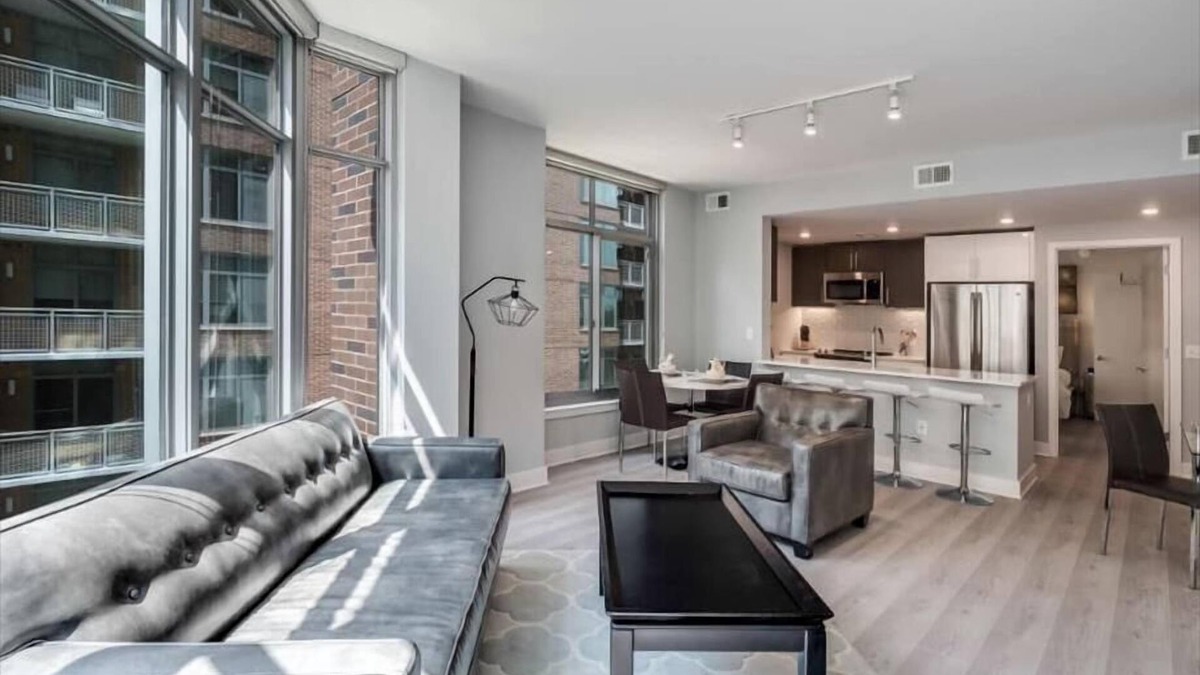 Woodmont Triangle Apartment | Roomy Woodmont Triangle 2BR nr Bethesda Station & Market