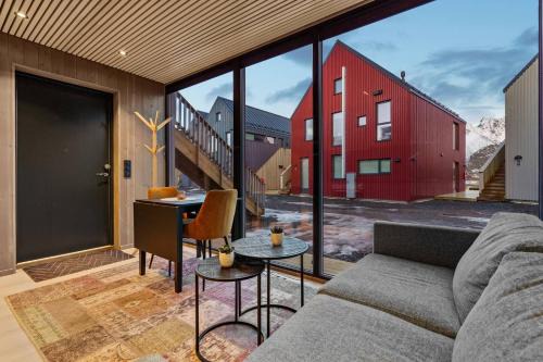 Henningsvaer Apartment | Rorbuleilighet i idylliske Henningsvær