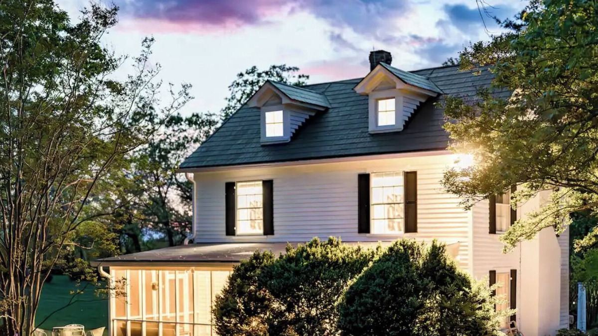 Batesville Cottage | Rosé All Day: Wine Country Getaway! Walk to Dining