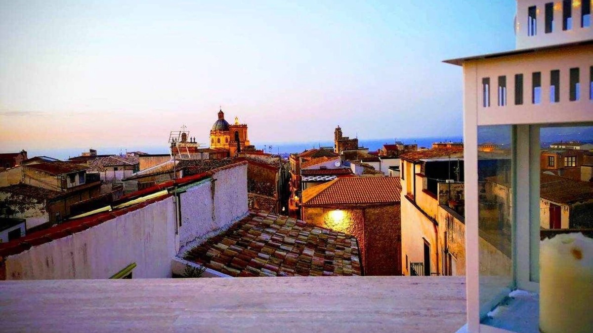 Alcamo Historic Center Apartment | Rosa Fresca Aulentissima