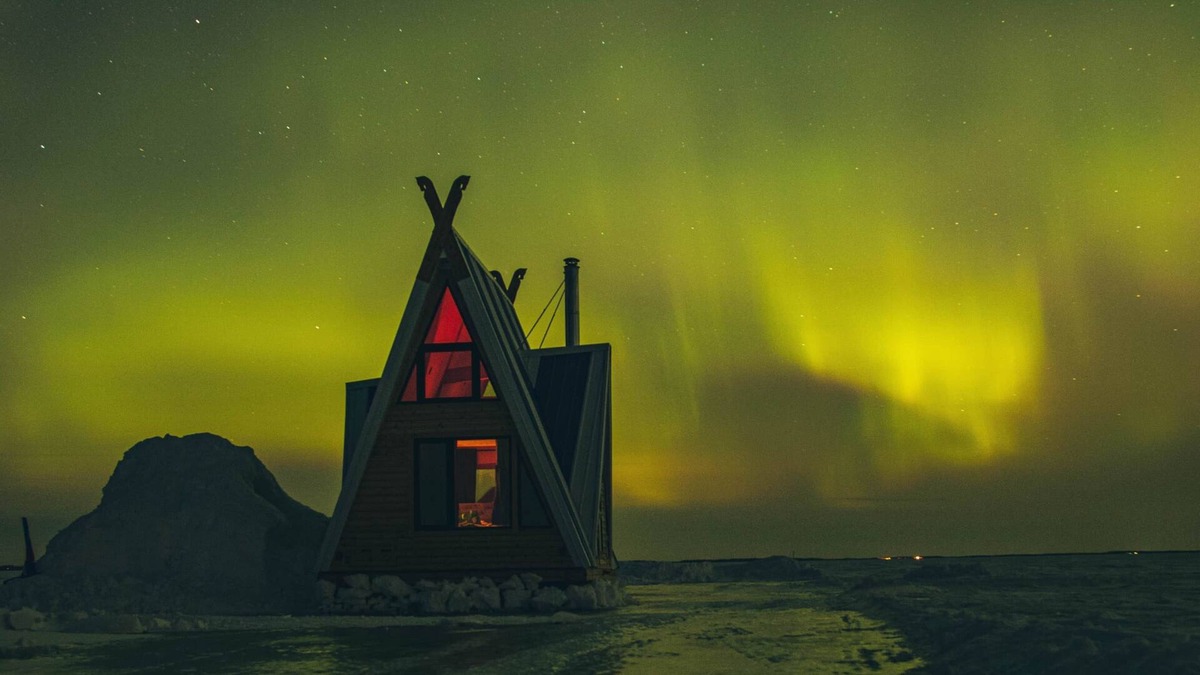 Riverton House | Rosa - Modern Viking Cabin, luxurious, secluded, off-grid