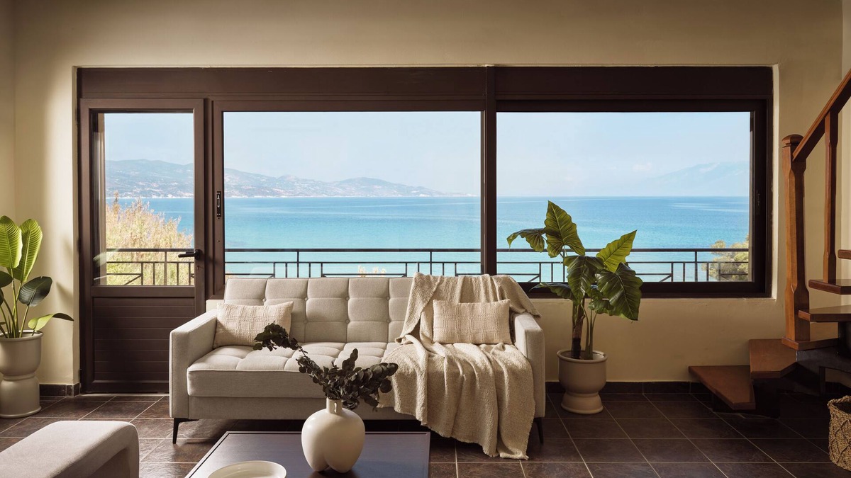 Alikanas Apartment | "ROSA" Sea Front Villa Maisonette