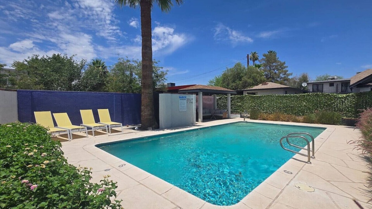 Camelback East Apartment | Rose 4 Plex | Sleeps 20 | PHX