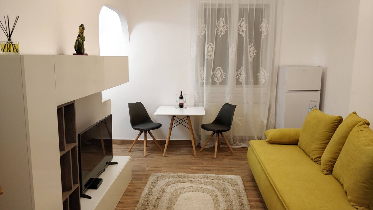 Old City Apartment | Rose Apartment No. 1