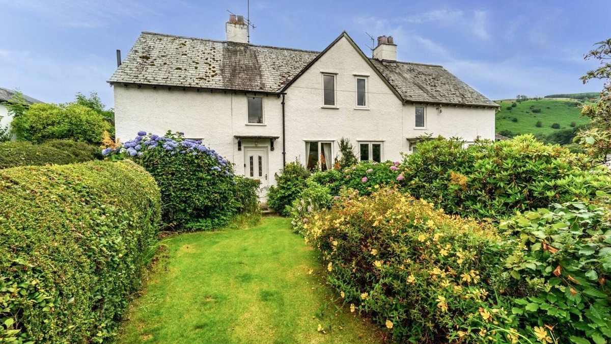 Braithwaite Cottage | Rose Bank Cottage - a cottage that sleeps 5 guests in 3 bedrooms