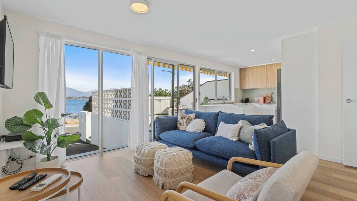 Rose Bay House | Rose Bay Riverfront Dreamy Luxury by the Water