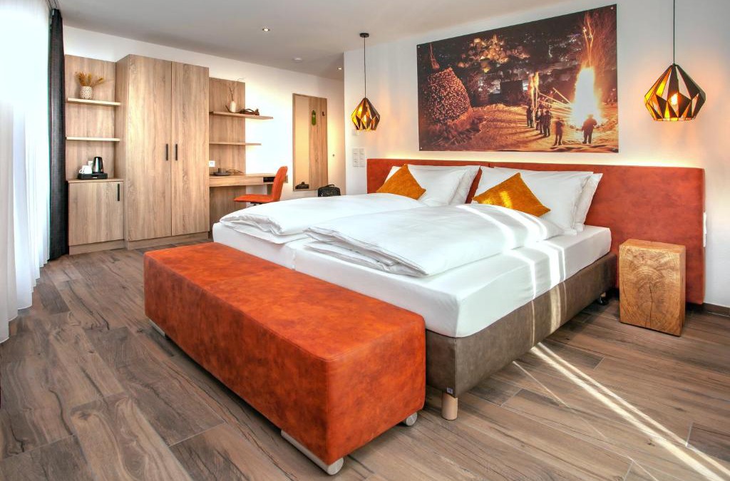 Altensteig House | Rose Bistro & Gästezimmer