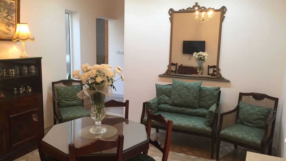 Cospicua Apartment | Rose Building apartment