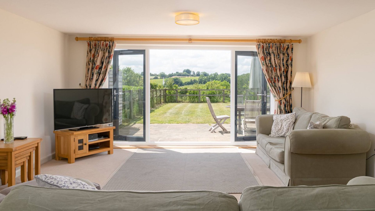 Petersfield House | Rose Cottage - Beautiful Family Property in Rural Hampshire