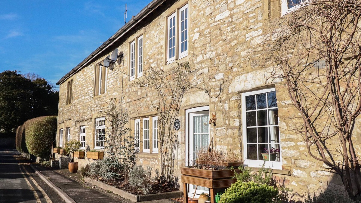 Giggleswick Cottage | ROSE COTTAGE, character holiday cottage in Giggleswick