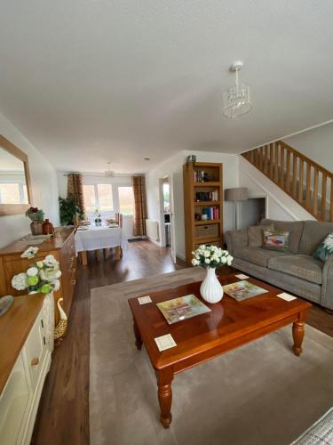 Ryde House | ROSE COTTAGE