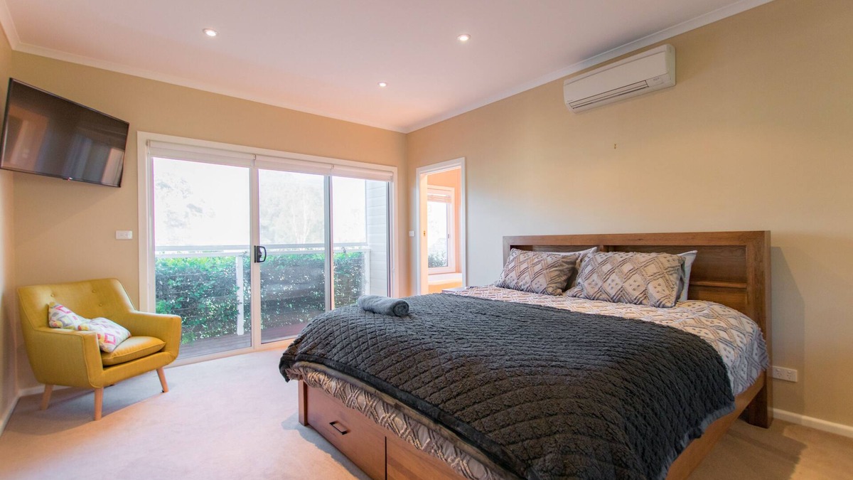 Talbingo House | Rose Cottage offers comfort convenience and contemporary living