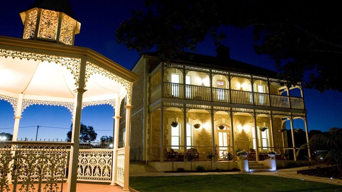 Goolwa Bed & Breakfast | Rose-Eden House at Goolwa