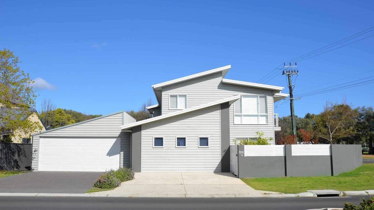 West Busselton House | Rose in Bay West Busselton