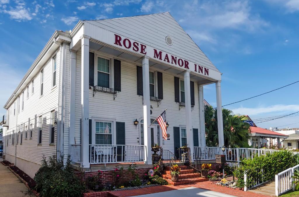 West End Bed & Breakfast | Rose Manor Bed & Breakfast
