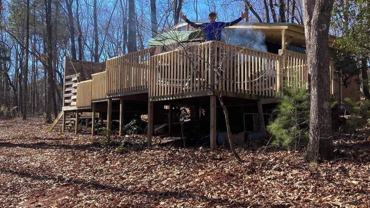 Cleveland Cabin | Rose's Cabin - A Rustic Pet-Friendly Cabin In The Woods