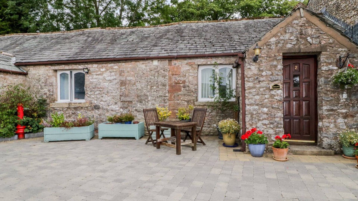 Penrith Cottage | ROSEGARTH COTTAGE, pet friendly, character holiday cottage in Newby