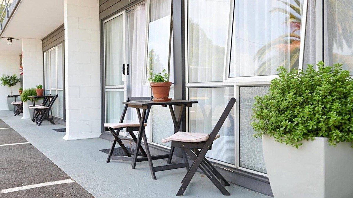 Tauranga Hotel | Roselands Motel
